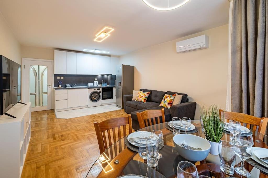 Varna Central 2Bdrm Apartment 外观 照片